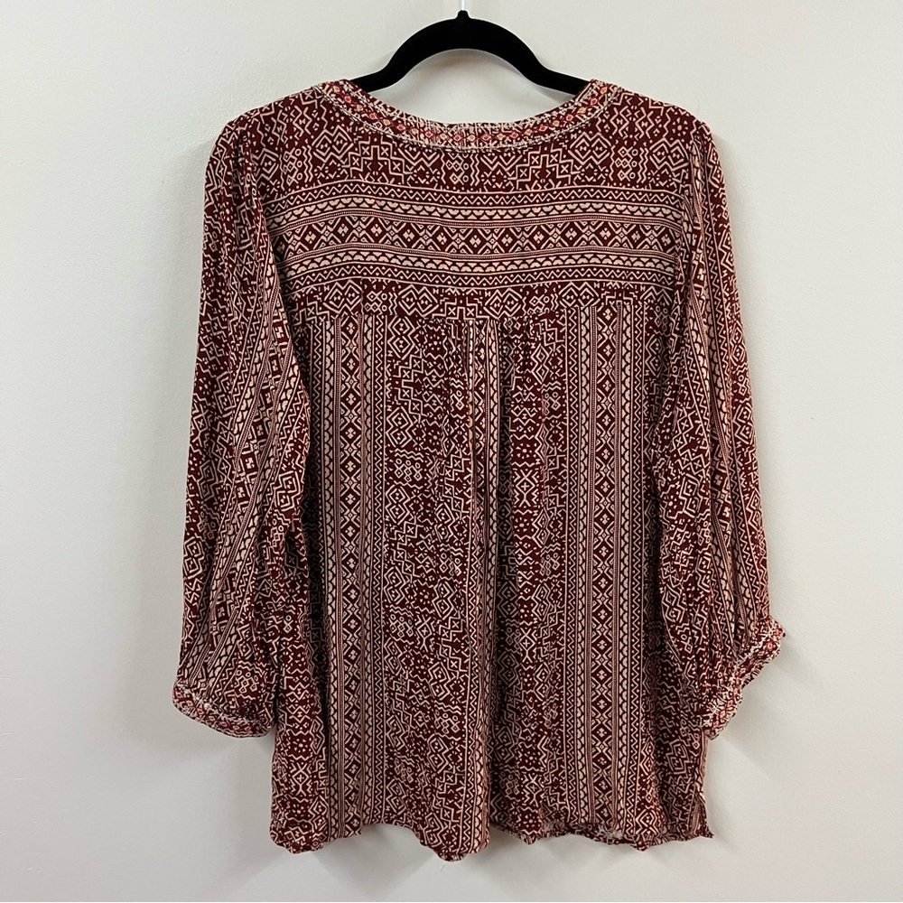 Savanna Jane Floral Embroidered Top - Picture 7 of 11
